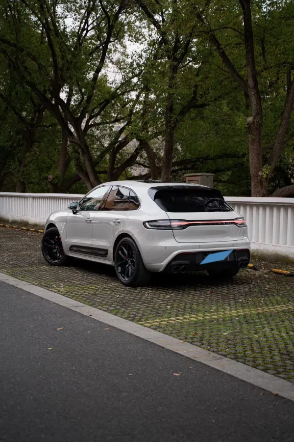 2023 Porsche Macan 2.9T 441HP V6 7DCT,autocango,china used car exporter,china ev exporter,chinese used car exporter,chinese used ev exporter