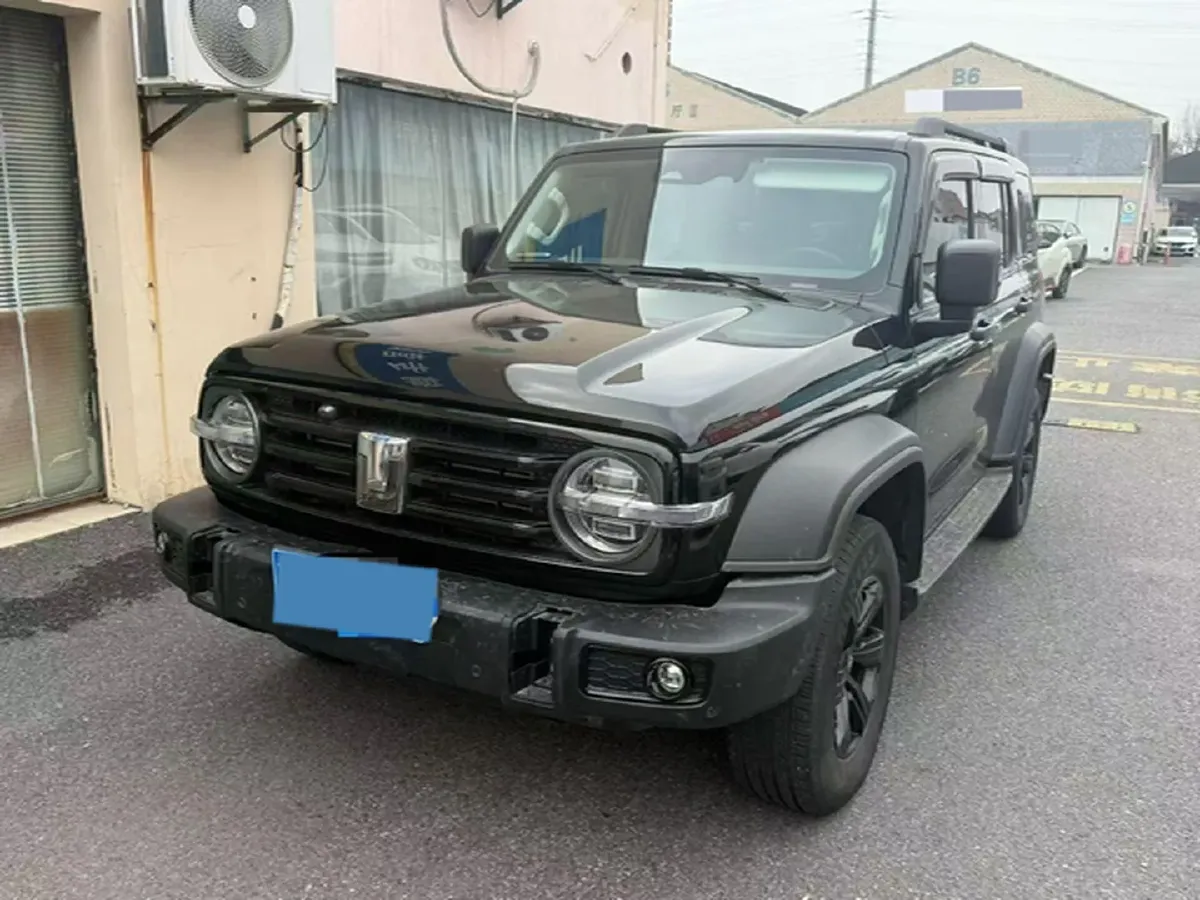 2023 Tank 300 2.0T 227HP L4 8AT,autocango,china used car exporter,china ev exporter,chinese used car exporter,chinese used ev exporter