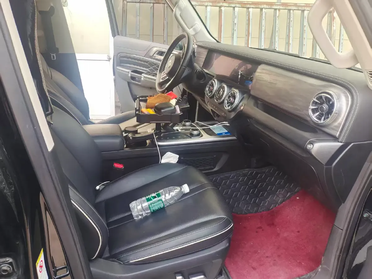 2023 Tank 300 2.0T 227HP L4 8AT,autocango,china used car exporter,china ev exporter,chinese used car exporter,chinese used ev exporter