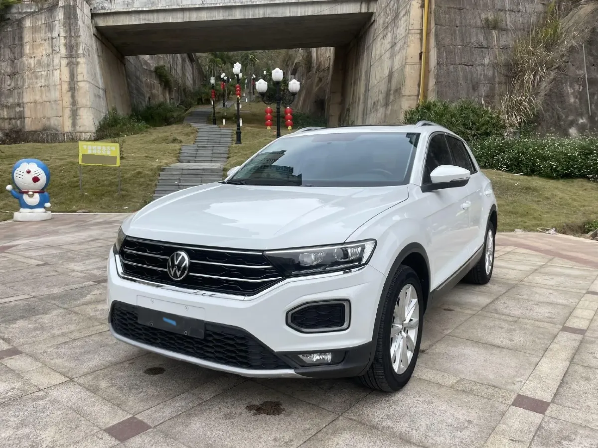 2022 Volkswagen T-Roc 1.4T 150HP L4 7DCT,autocango,china used car exporter,china ev exporter,chinese used car exporter,chinese used ev exporter