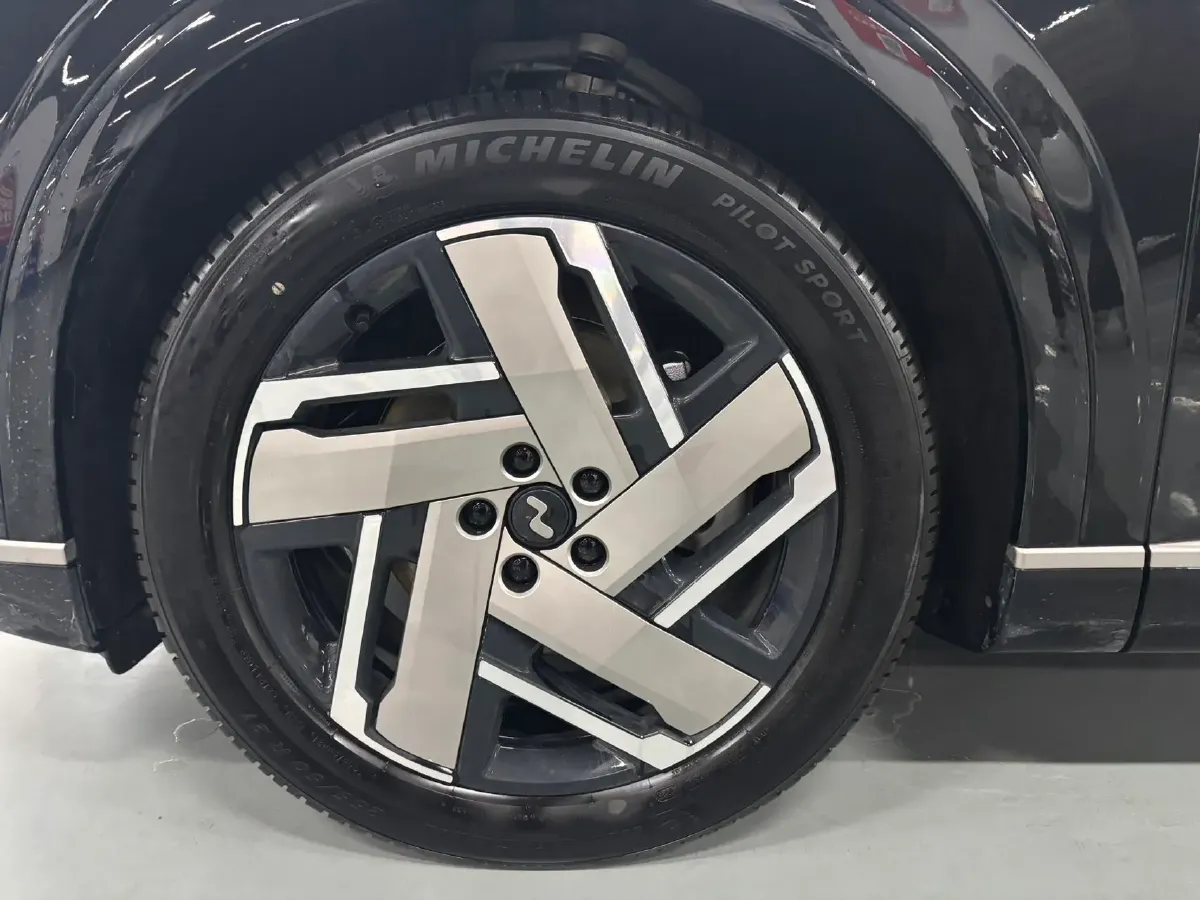 2025 ONVO L90 BEV,autocango,china used car exporter,china ev exporter,chinese used car exporter,chinese used ev exporter