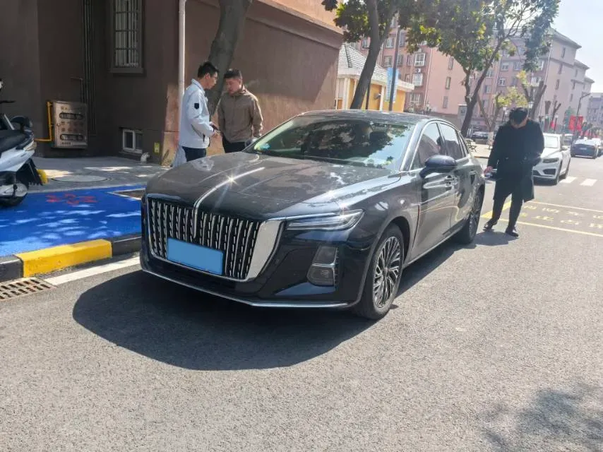 2024 HongQi H5 2.0T 224HP L4 8AT,autocango,china used car exporter,china ev exporter,chinese used car exporter,chinese used ev exporter