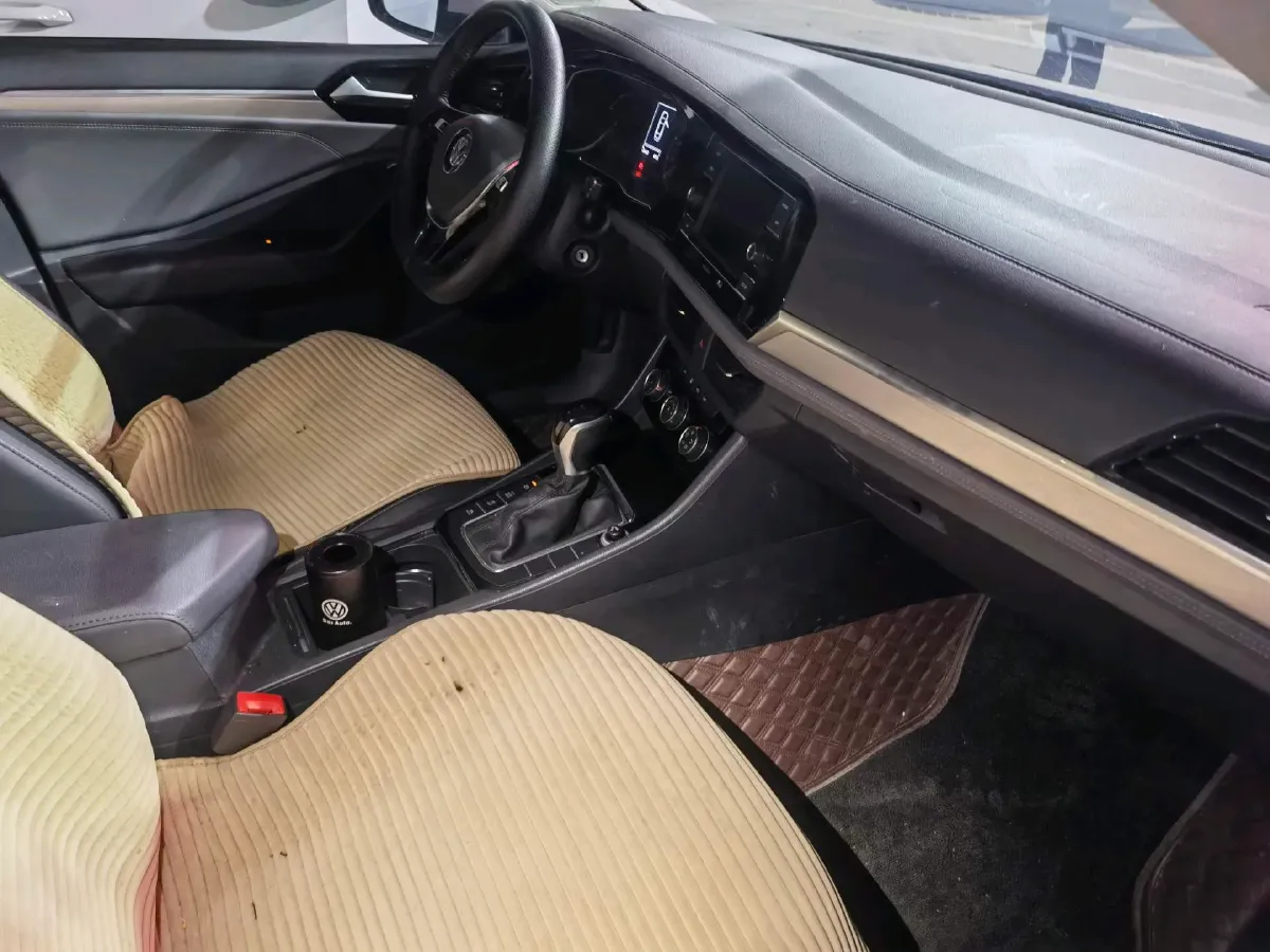 2019 Jeep Renegade 1.3T 173HP L4 7DCT,autocango,china used car exporter,china ev exporter,chinese used car exporter,chinese used ev exporter