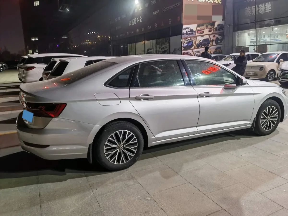 2019 Jeep Renegade 1.3T 173HP L4 7DCT,autocango,china used car exporter,china ev exporter,chinese used car exporter,chinese used ev exporter