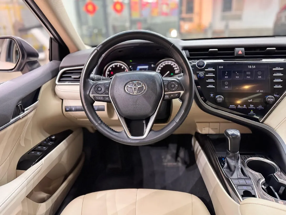 2019 Toyota Camry 2.5L 209HP L4 8AT,autocango,china used car exporter,china ev exporter,chinese used car exporter,chinese used ev exporter
