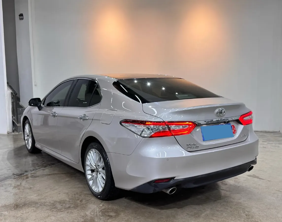 2019 Toyota Camry 2.5L 209HP L4 8AT,autocango,china used car exporter,china ev exporter,chinese used car exporter,chinese used ev exporter