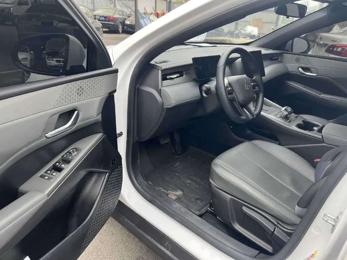 2025 BYD Qin Plus 1.5L 101HP L4 E-CVT PHEV 7.68KWH,autocango,china used car exporter,china ev exporter,chinese used car exporter,chinese used ev exporter