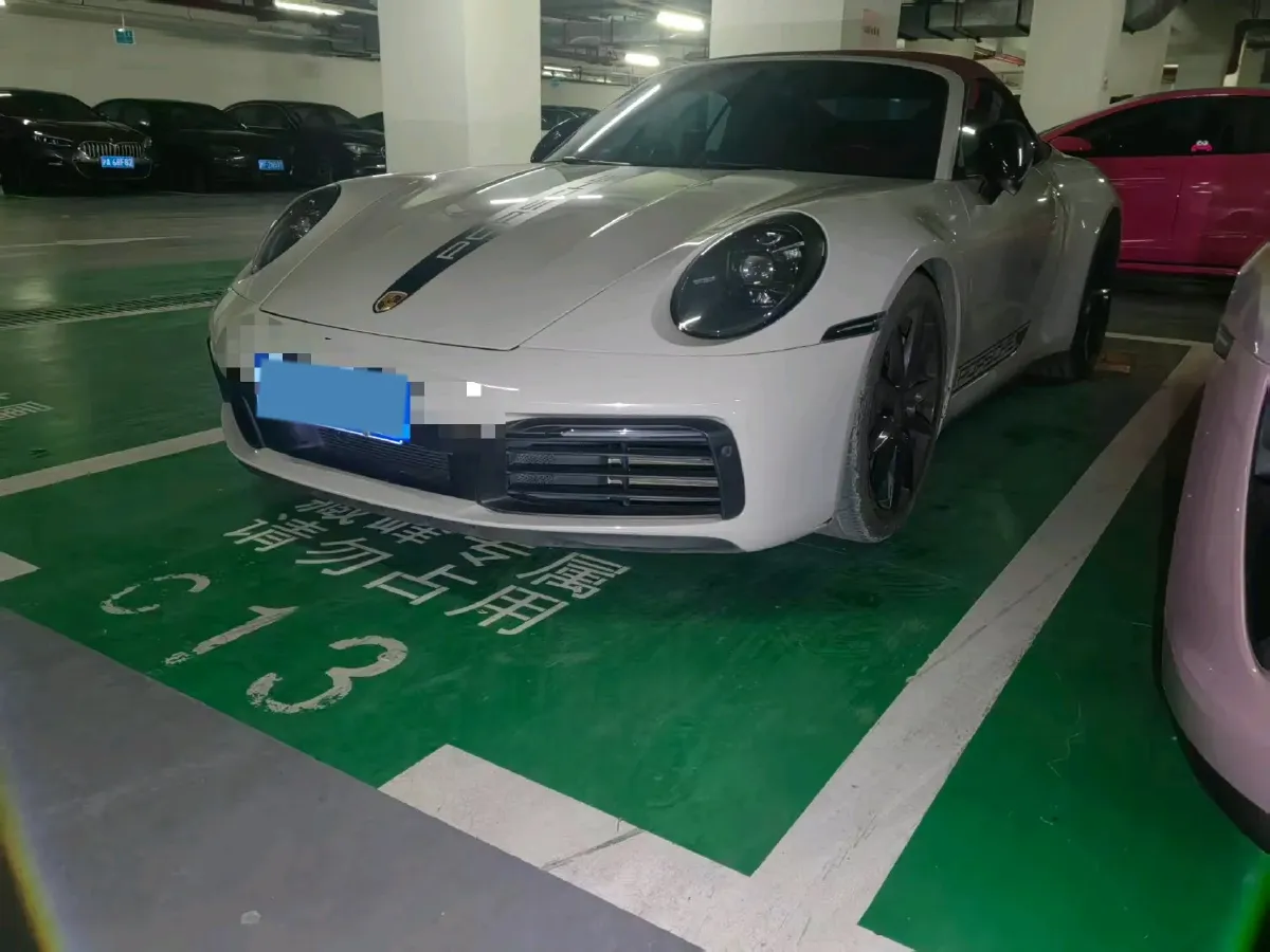 2022 Porsche 911 3.0T 385HP H6 8DCT,autocango,china used car exporter,china ev exporter,chinese used car exporter,chinese used ev exporter