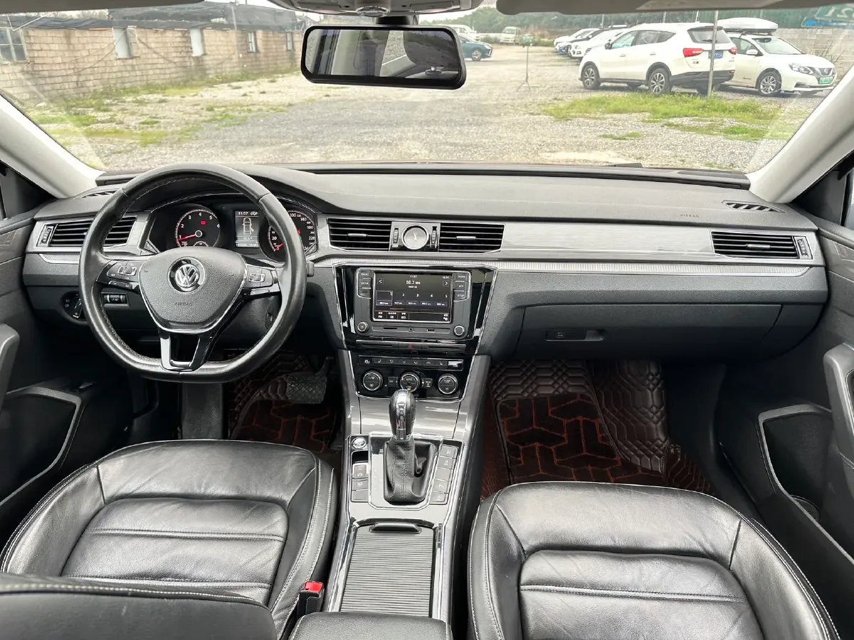 2017 Volkswagen Passat 1.8T 180HP L4 7DCT,autocango,china used car exporter,china ev exporter,chinese used car exporter,chinese used ev exporter