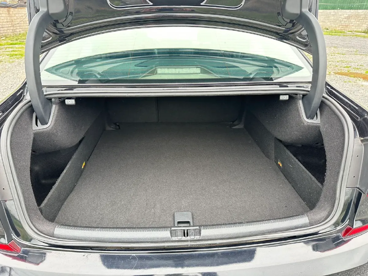 2017 Volkswagen Passat 1.8T 180HP L4 7DCT,autocango,china used car exporter,china ev exporter,chinese used car exporter,chinese used ev exporter