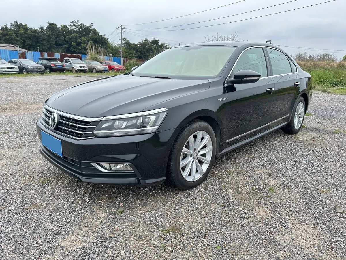 2017 Volkswagen Passat 1.8T 180HP L4 7DCT,autocango,china used car exporter,china ev exporter,chinese used car exporter,chinese used ev exporter