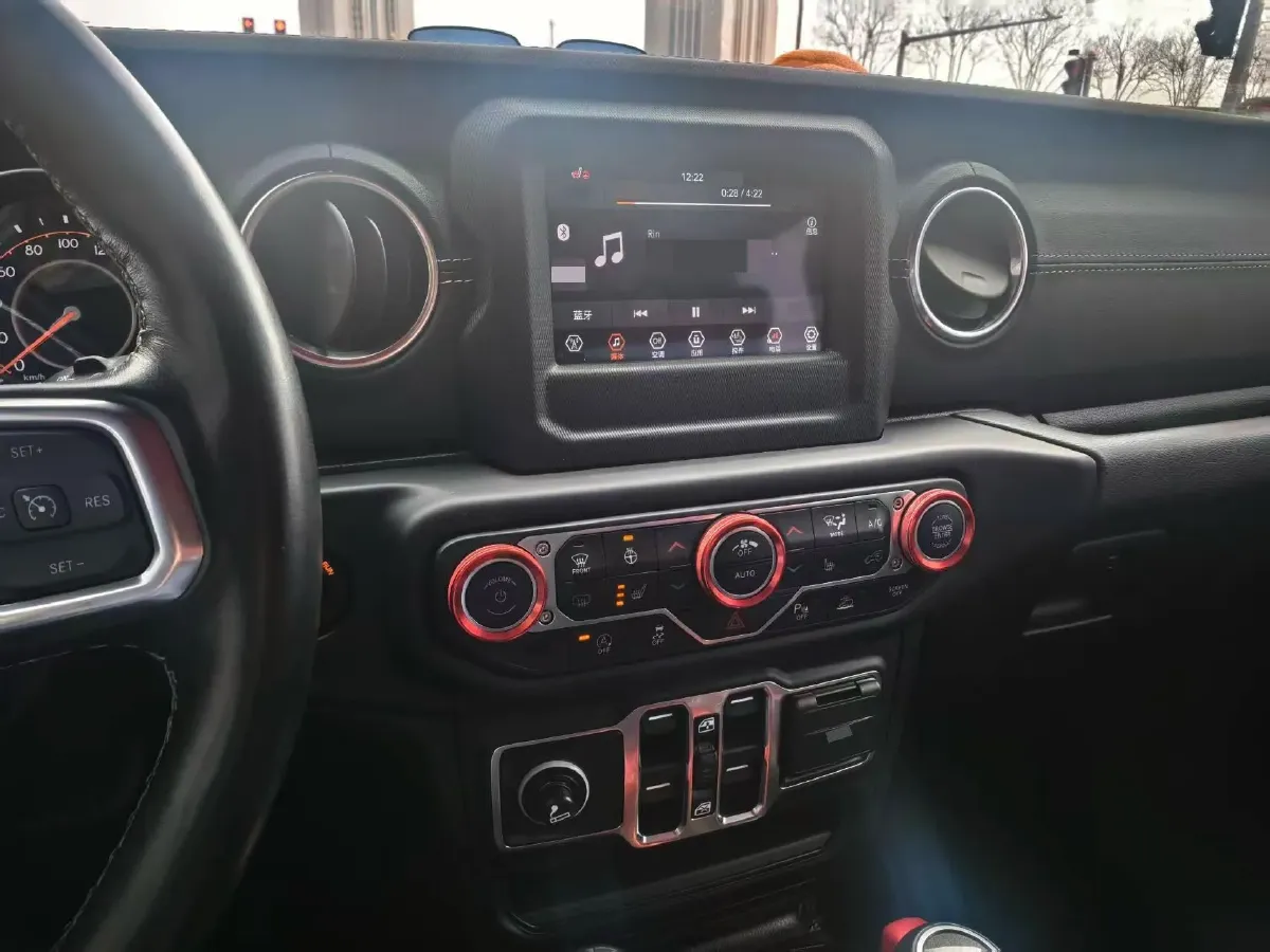 2021 Jeep Wrangler 2.0T 266HP L4 8AT,autocango,china used car exporter,china ev exporter,chinese used car exporter,chinese used ev exporter