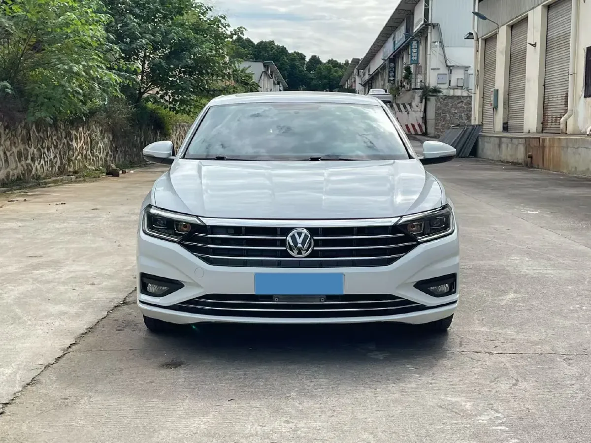 2019 Jeep Renegade 1.3T 173HP L4 7DCT,autocango,china used car exporter,china ev exporter,chinese used car exporter,chinese used ev exporter