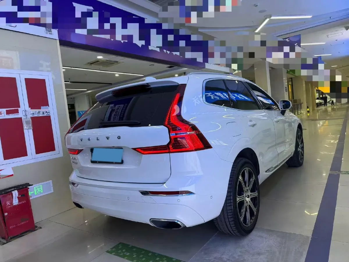 2019 Volvo XC60 PHEV 2.0T 320HP L4 8AT PHEV 10.1KWH,autocango,china used car exporter,china ev exporter,chinese used car exporter,chinese used ev exporter