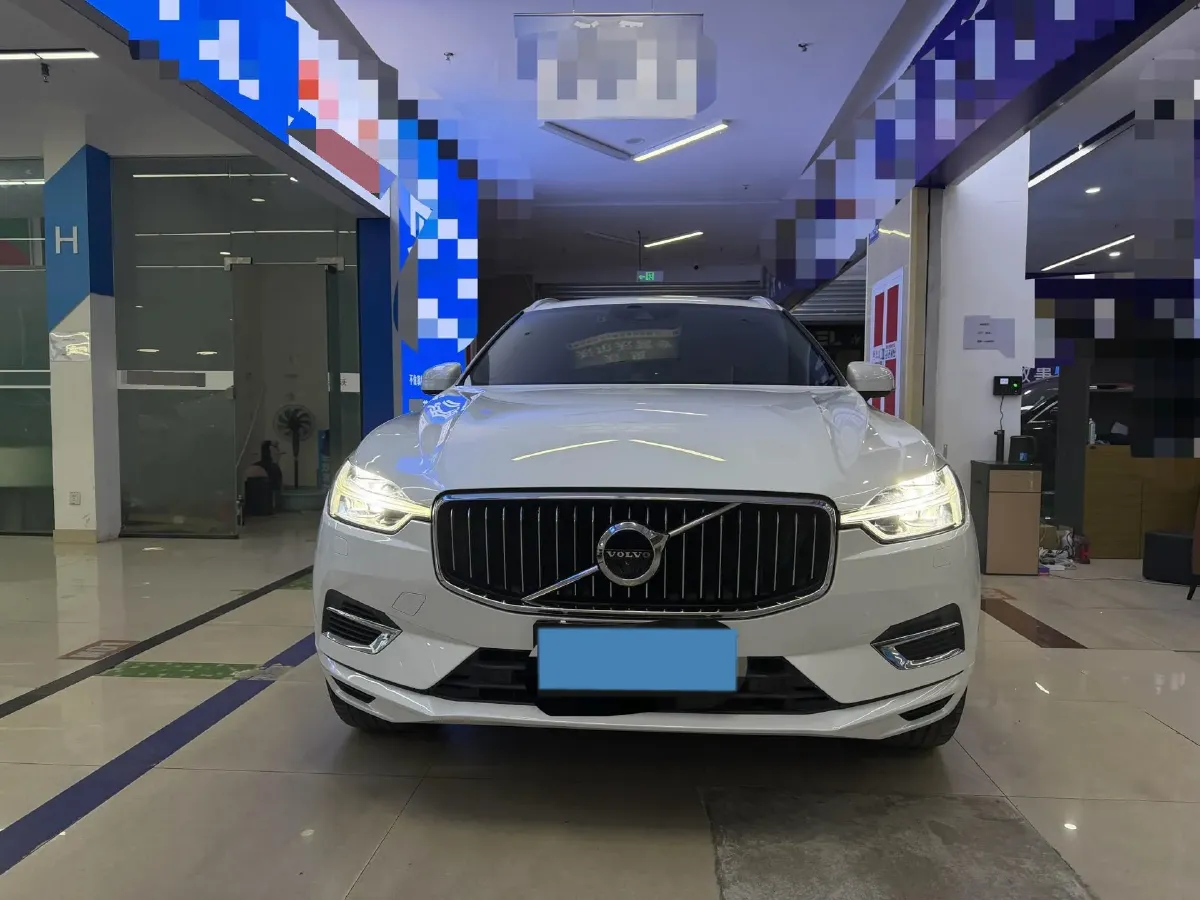 2019 Volvo XC60 PHEV 2.0T 320HP L4 8AT PHEV 10.1KWH,autocango,china used car exporter,china ev exporter,chinese used car exporter,chinese used ev exporter