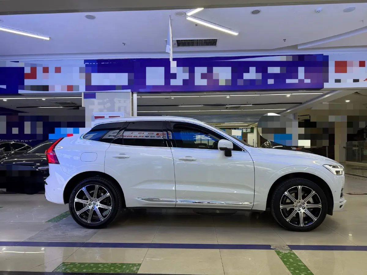 2019 Volvo XC60 PHEV 2.0T 320HP L4 8AT PHEV 10.1KWH,autocango,china used car exporter,china ev exporter,chinese used car exporter,chinese used ev exporter