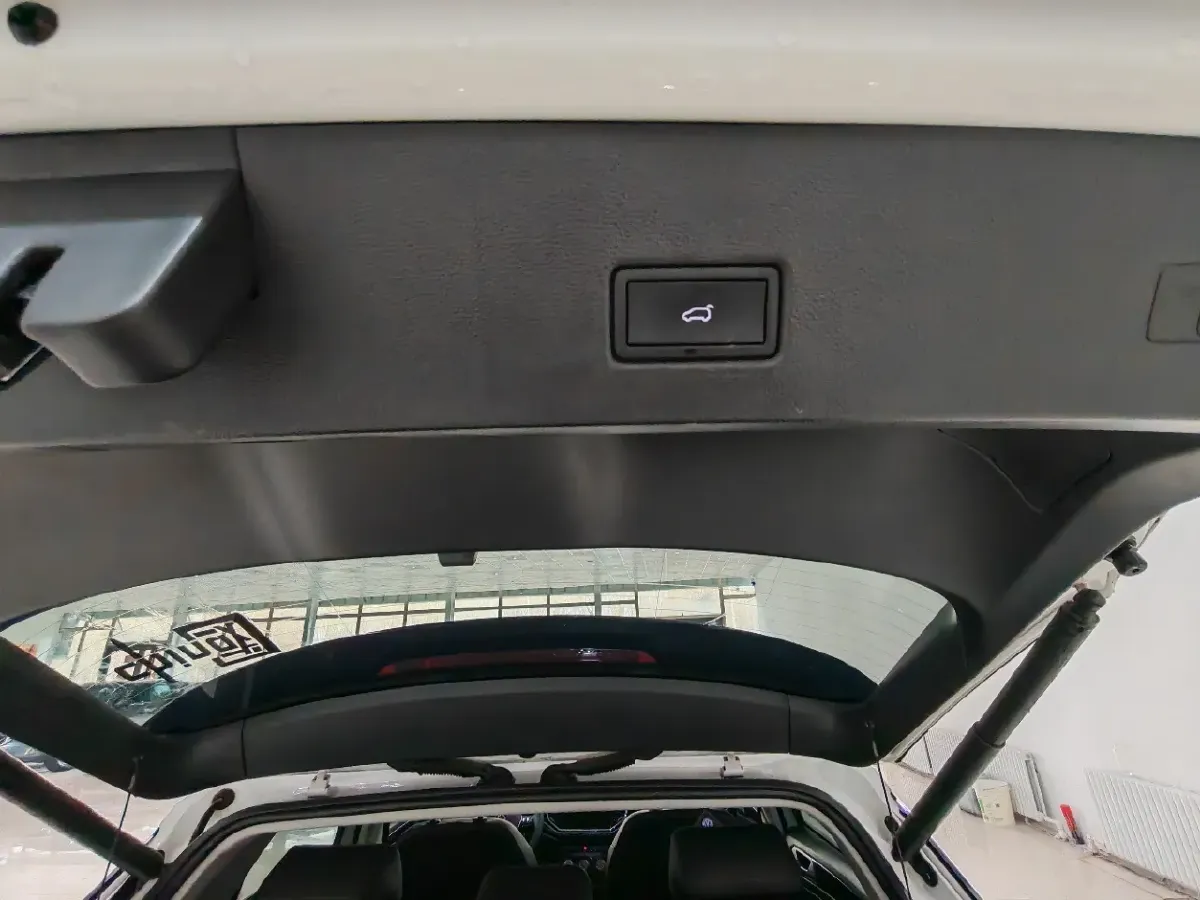 2022 Volkswagen T-Roc 1.4T 150HP L4 7DCT,autocango,china used car exporter,china ev exporter,chinese used car exporter,chinese used ev exporter