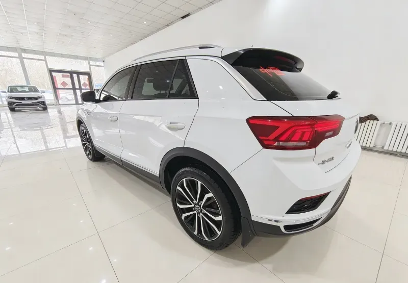 2022 Volkswagen T-Roc 1.4T 150HP L4 7DCT,autocango,china used car exporter,china ev exporter,chinese used car exporter,chinese used ev exporter