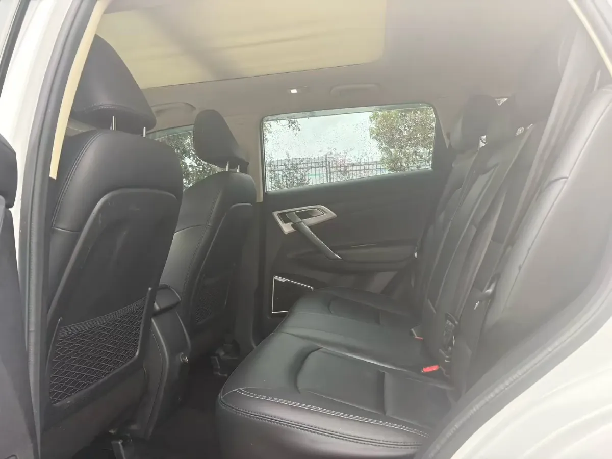 2016 Geely Azkarra 2.0L 141HP L4 6MT,autocango,china used car exporter,china ev exporter,chinese used car exporter,chinese used ev exporter