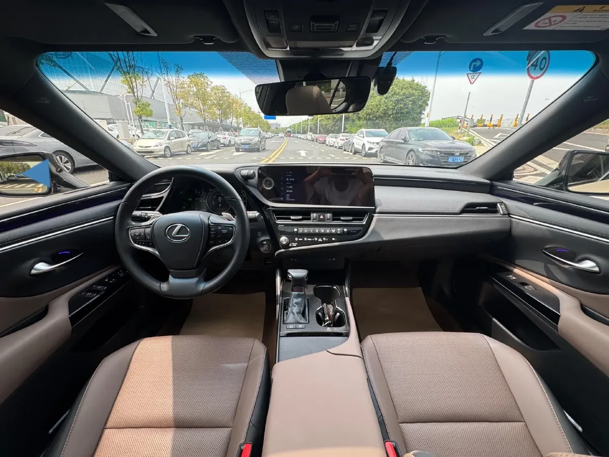 2022 Lexus ES 2.5L 178HP L4 E-CVT Hybrid,autocango,china used car exporter,china ev exporter,chinese used car exporter,chinese used ev exporter