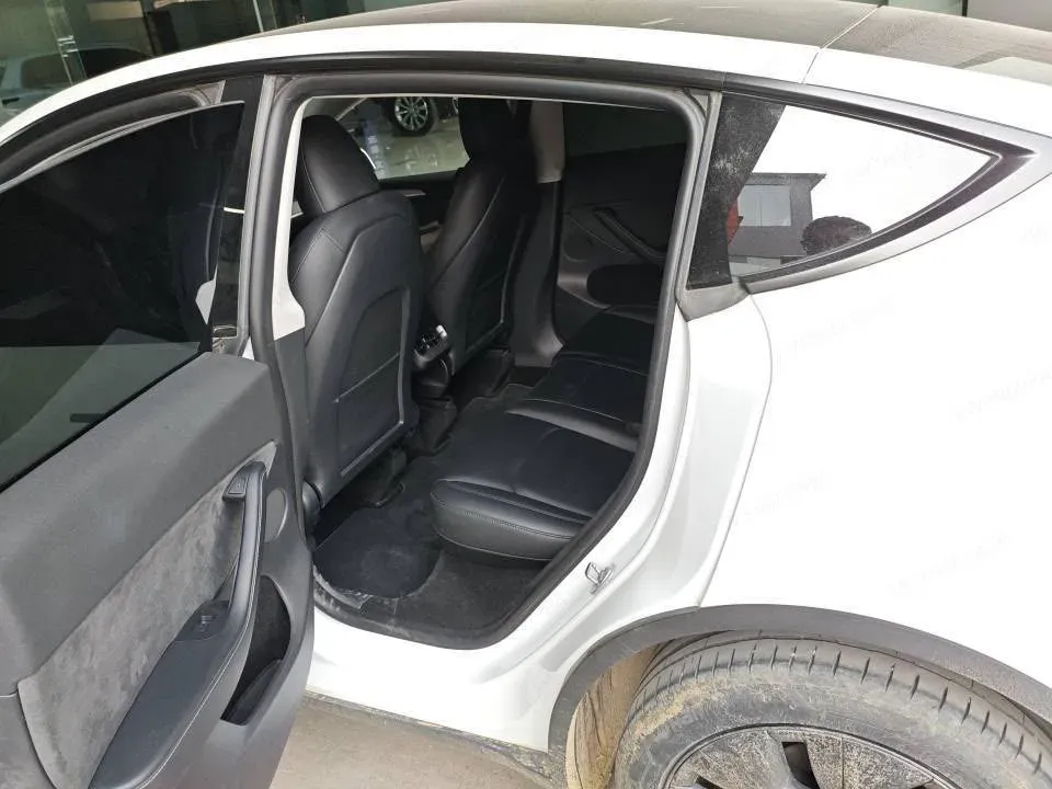 2024 Tesla Model Y BEV 78.4KWH,autocango,china used car exporter,china ev exporter,chinese used car exporter,chinese used ev exporter