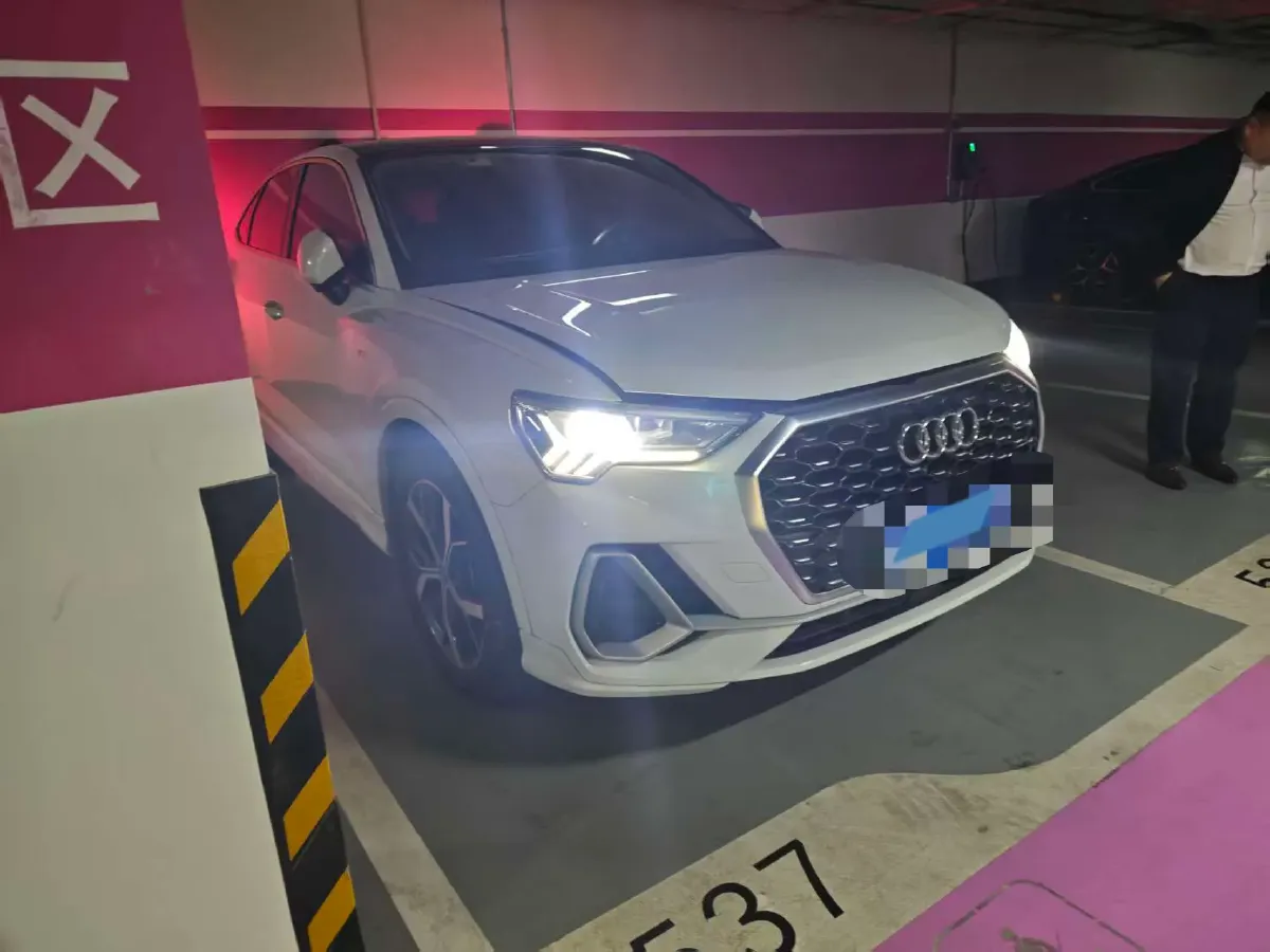 2020 Audi Q3 Sportback 2.0T 186HP L4 7DCT,autocango,china used car exporter,china ev exporter,chinese used car exporter,chinese used ev exporter