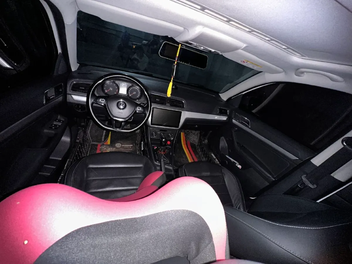 2017 Volkswagen Gran Lavida 1.2T 110HP L4 7DCT,autocango,china used car exporter,china ev exporter,chinese used car exporter,chinese used ev exporter