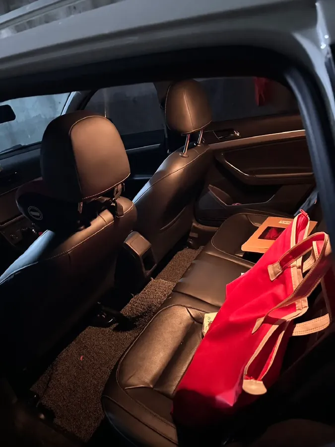 2017 Volkswagen Gran Lavida 1.2T 110HP L4 7DCT,autocango,china used car exporter,china ev exporter,chinese used car exporter,chinese used ev exporter