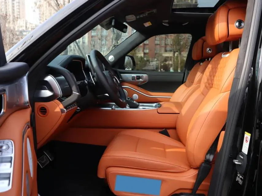 2024 Tank 700 3.0T 360HP V6 9AT PHEV 37.1KWH,autocango,china used car exporter,china ev exporter,chinese used car exporter,chinese used ev exporter