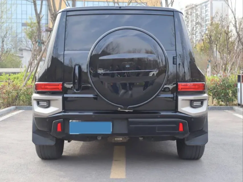 2024 Tank 700 3.0T 360HP V6 9AT PHEV 37.1KWH,autocango,china used car exporter,china ev exporter,chinese used car exporter,chinese used ev exporter