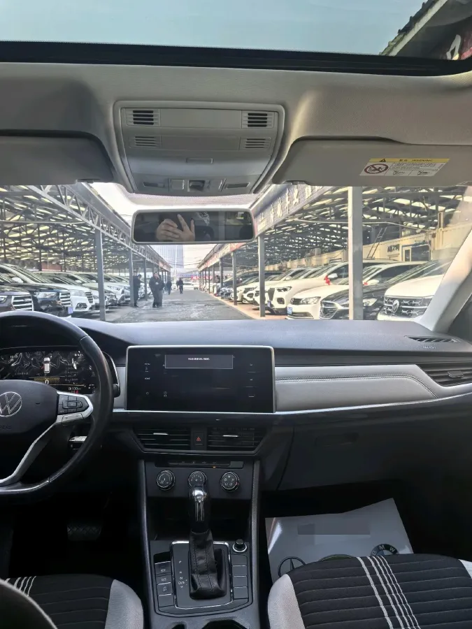 2023 Volkswagen Bora 1.5L 113HP L4 6AT,autocango,china used car exporter,china ev exporter,chinese used car exporter,chinese used ev exporter