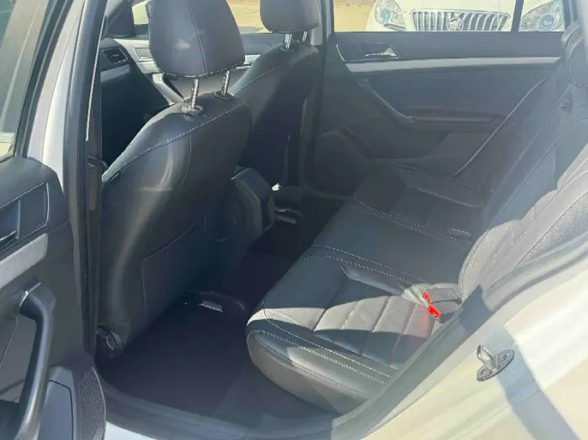 2017 Volkswagen Gran Lavida 1.2T 110HP L4 7DCT,autocango,china used car exporter,china ev exporter,chinese used car exporter,chinese used ev exporter