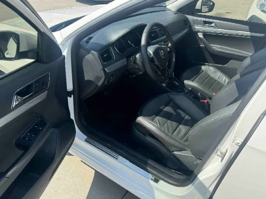 2017 Volkswagen Gran Lavida 1.2T 110HP L4 7DCT,autocango,china used car exporter,china ev exporter,chinese used car exporter,chinese used ev exporter