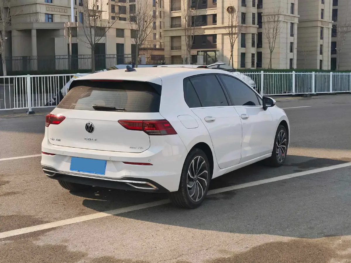 2023 Volkswagen Golf 1.4T 150HP L4 7DCT,autocango,china used car exporter,china ev exporter,chinese used car exporter,chinese used ev exporter