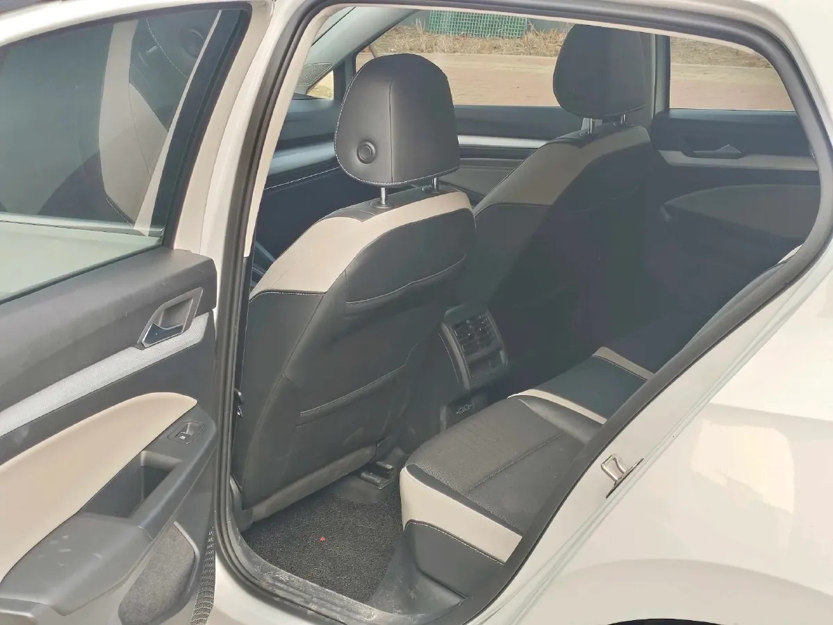 2023 Volkswagen Golf 1.4T 150HP L4 7DCT,autocango,china used car exporter,china ev exporter,chinese used car exporter,chinese used ev exporter