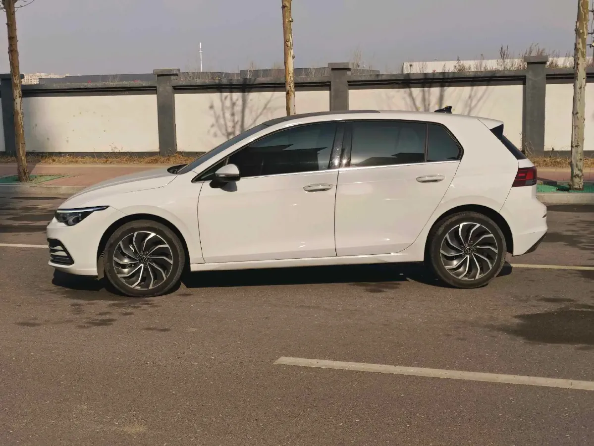 2023 Volkswagen Golf 1.4T 150HP L4 7DCT,autocango,china used car exporter,china ev exporter,chinese used car exporter,chinese used ev exporter
