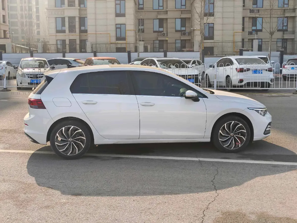 2023 Volkswagen Golf 1.4T 150HP L4 7DCT,autocango,china used car exporter,china ev exporter,chinese used car exporter,chinese used ev exporter