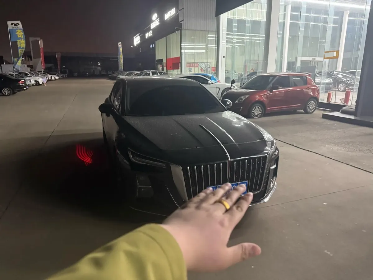 2024 HongQi H5 2.0T 224HP L4 8AT,autocango,china used car exporter,china ev exporter,chinese used car exporter,chinese used ev exporter