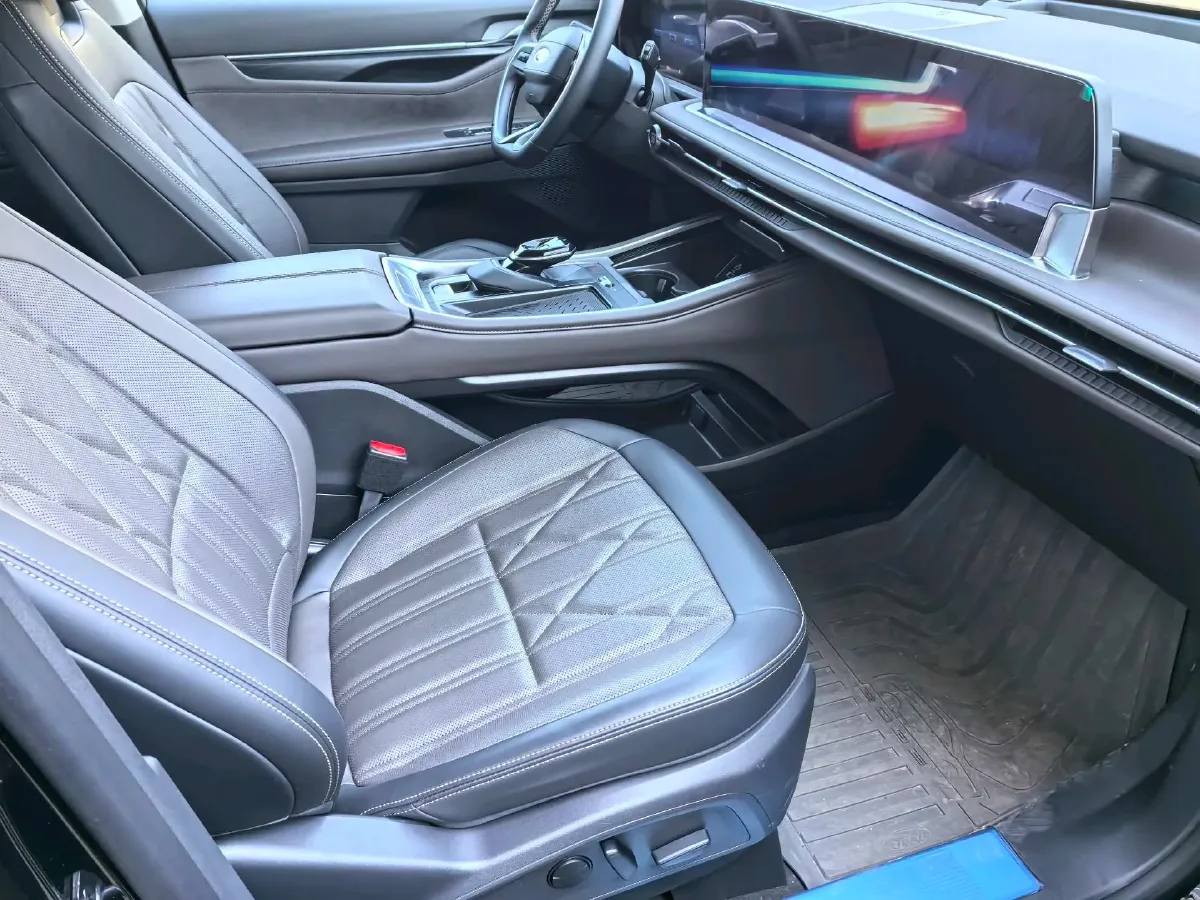 2025 Ford Edge 2.0T 252HP L4 8AT,autocango,china used car exporter,china ev exporter,chinese used car exporter,chinese used ev exporter