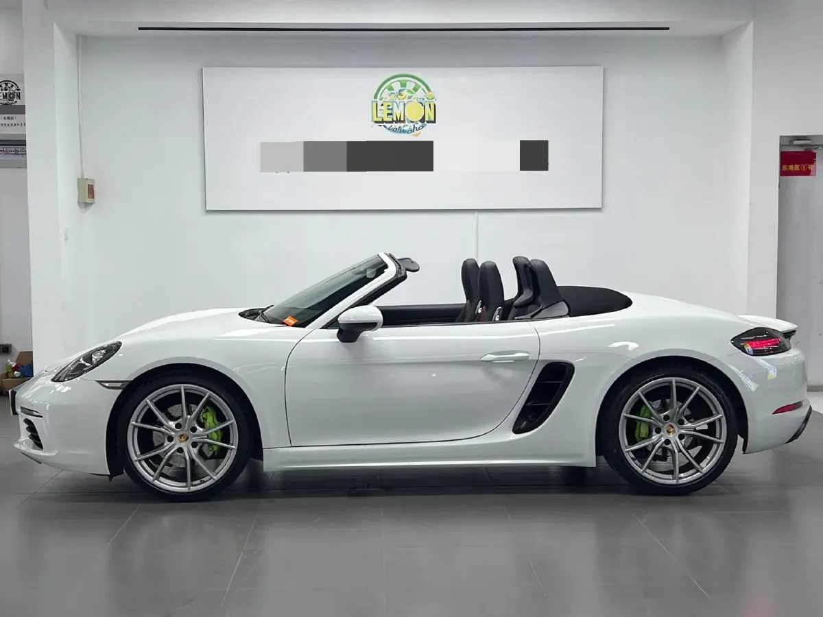 2018 Porsche 718 2.0T 250HP H4 7DCT,autocango,china used car exporter,china ev exporter,chinese used car exporter,chinese used ev exporter