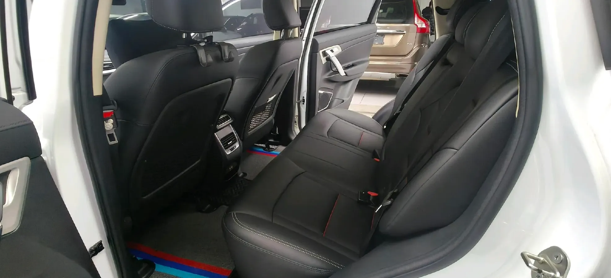 2020 Roewe i6 1.5T 169HP L4 7DCT,autocango,china used car exporter,china ev exporter,chinese used car exporter,chinese used ev exporter