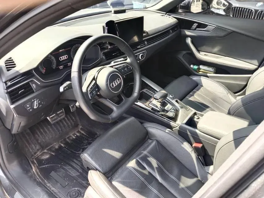 2024 Audi A4L 2.0T 190HP L4 7DCT,autocango,china used car exporter,china ev exporter,chinese used car exporter,chinese used ev exporter