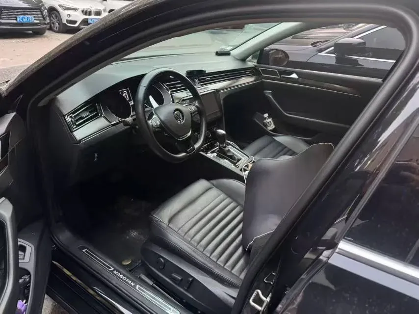 2019 Chevrolet Malibu XL 2.0T 241HP L4 9AT,autocango,china used car exporter,china ev exporter,chinese used car exporter,chinese used ev exporter