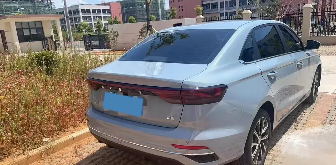2025 Geely Emgrand 1.5L 127HP L4 CVT,autocango,china used car exporter,china ev exporter,chinese used car exporter,chinese used ev exporter