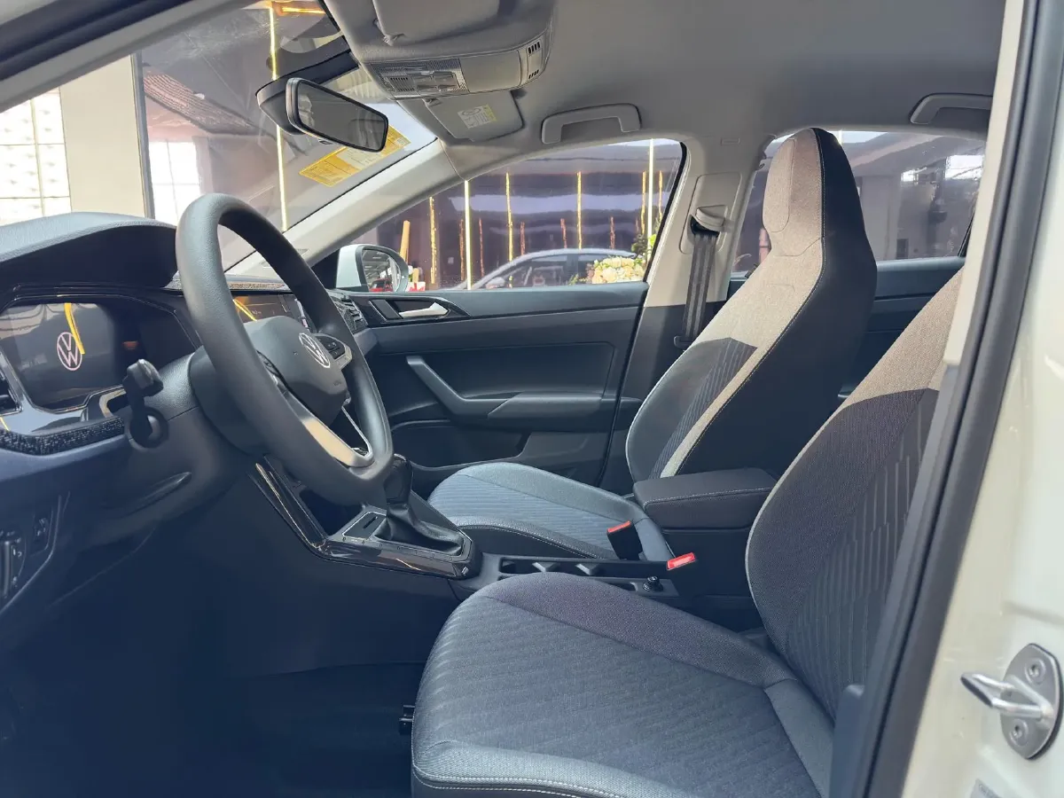 2025 Volkswagen Lavida 1.5L 110HP L4 6AT,autocango,china used car exporter,china ev exporter,chinese used car exporter,chinese used ev exporter