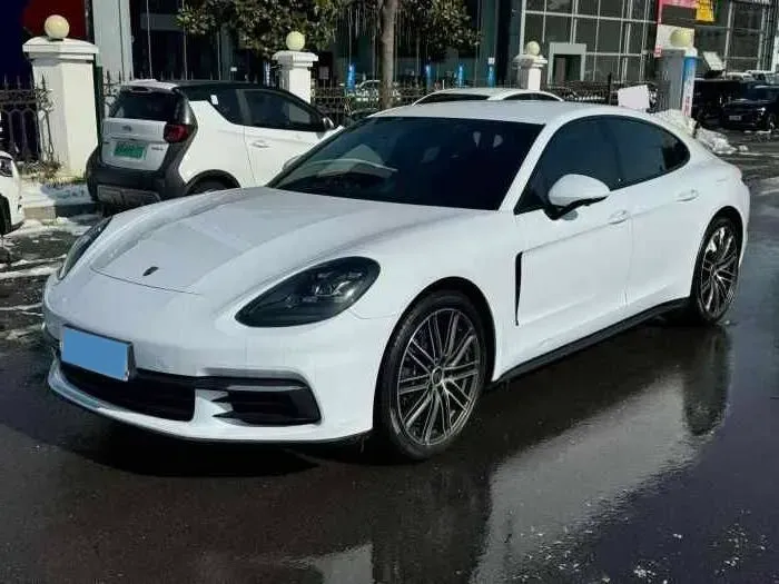 2017 BMW X6 3.0T 306HP L6 8AT,autocango,china used car exporter,china ev exporter,chinese used car exporter,chinese used ev exporter