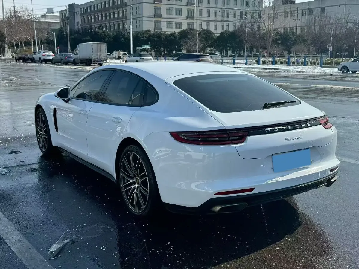 2017 BMW X6 3.0T 306HP L6 8AT,autocango,china used car exporter,china ev exporter,chinese used car exporter,chinese used ev exporter