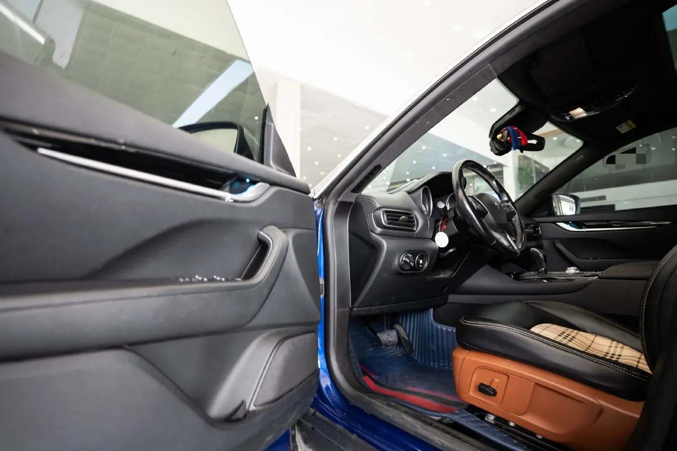 2018 Maserati Levante 3.0T 350HP V6 8AT,autocango,china used car exporter,china ev exporter,chinese used car exporter,chinese used ev exporter