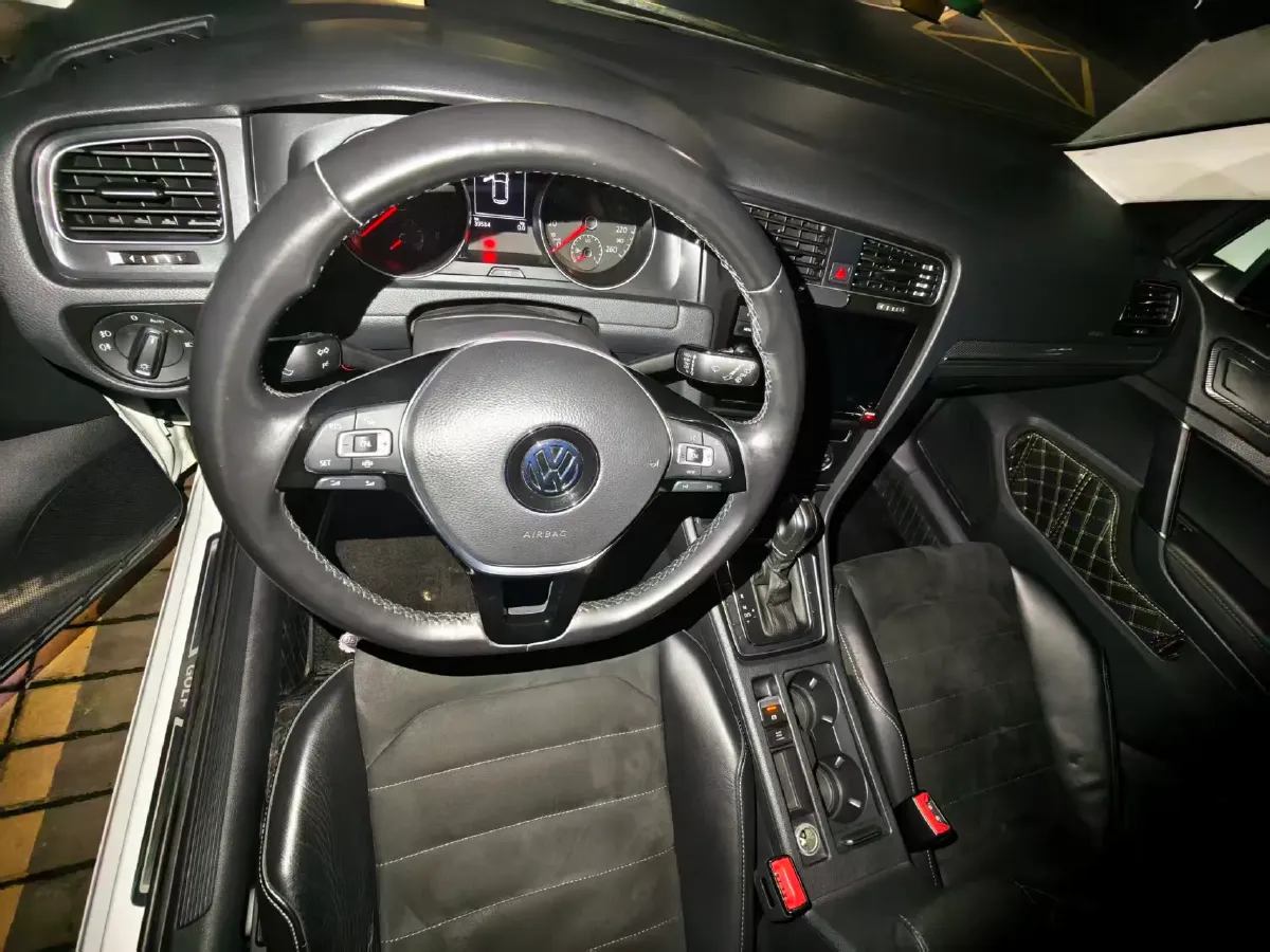 2019 Volkswagen Golf 1.4T 150HP L4 7DCT,autocango,china used car exporter,china ev exporter,chinese used car exporter,chinese used ev exporter