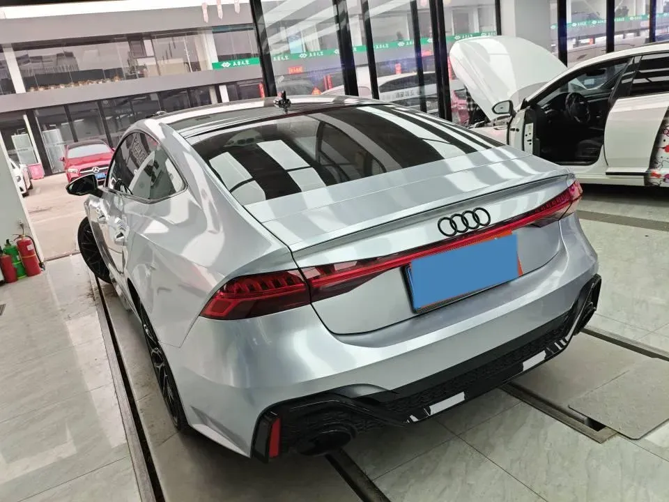 2021 Audi A7 2.0T 245HP L4 7DCT,autocango,china used car exporter,china ev exporter,chinese used car exporter,chinese used ev exporter